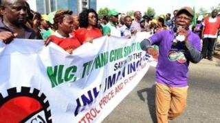 Kungiyoyin kwadago sun janye yajin aiki
